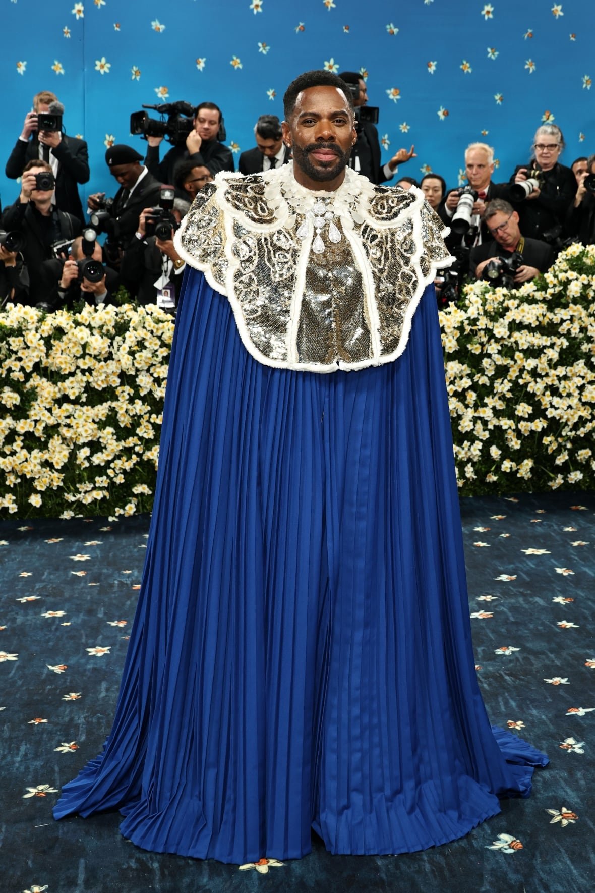 colman-domingo-2025-met-gala A man in a long blue cape poses for a photo