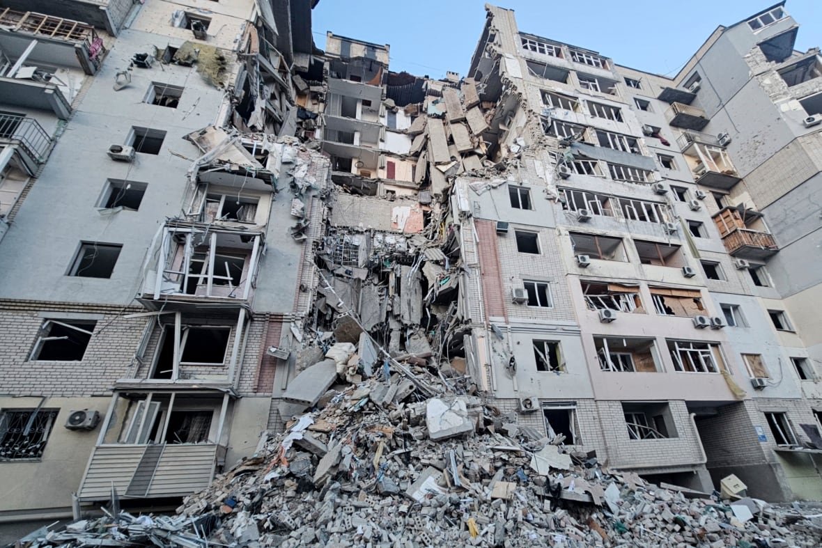 exterior-view-of-a-damaged-building-in-kherson-ukraine The exterior of a building in Kherson, Ukraine, which was damaged by a Russian strike.